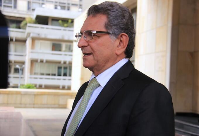 JULIO MANZUR JULIO MANZUR