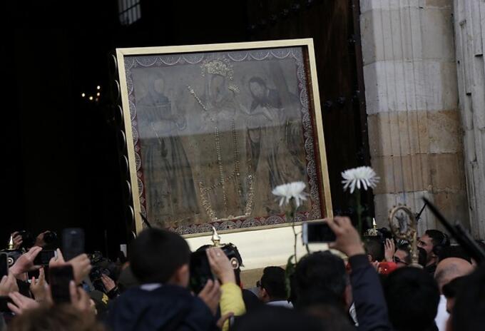 LIENZO DE LA VIRGEN DE CHIQUINQUIRÁ LIENZO DE LA VIRGEN DE CHIQUINQUIRÁ