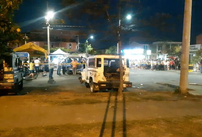 El hecho se presentó frente a un CAI de la Policía del barrio Llano Verde y dejó a varias personas heridas.