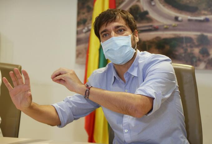 El alcalde Pumarejo anunció las nuevas medidas.