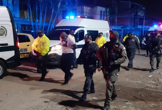 Los allanamientos se hicieron en la comuna 15 de Cali.