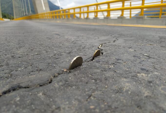 Pavimento y barandas