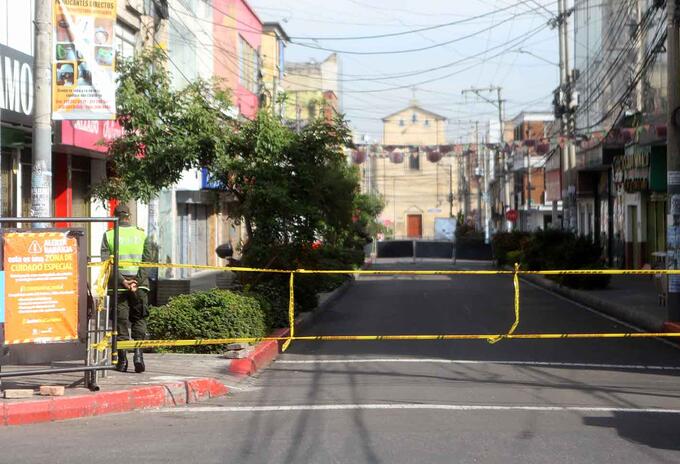 Localidades en cuarentena / protesta de comerciantes por nueva cuarentena sectorizada