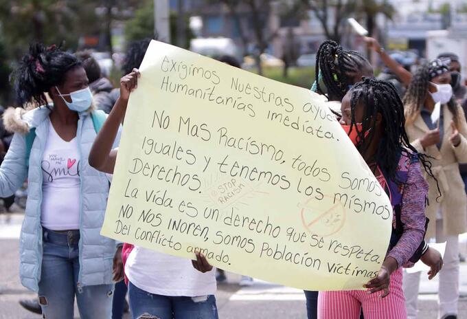Protestas en la Fiscalía por masacres en Colombia