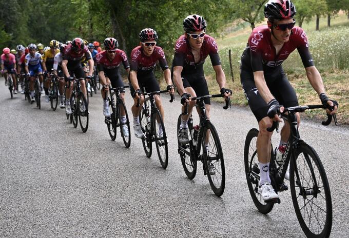 Ciclistas del Ineos Ciclistas del Ineos