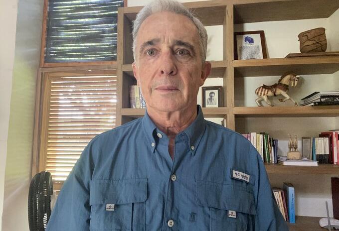 Álvaro Uribe Álvaro Uribe