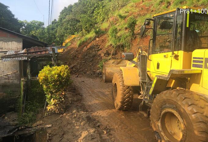 Cierre Troncal a la Costa por derrumbe.