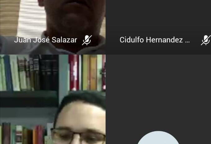En la parte superior (Juan José Salazar Cruz) y en la parte inferior su abogado defensor, Andrés Félipe Caballero durante la diligencia virtual