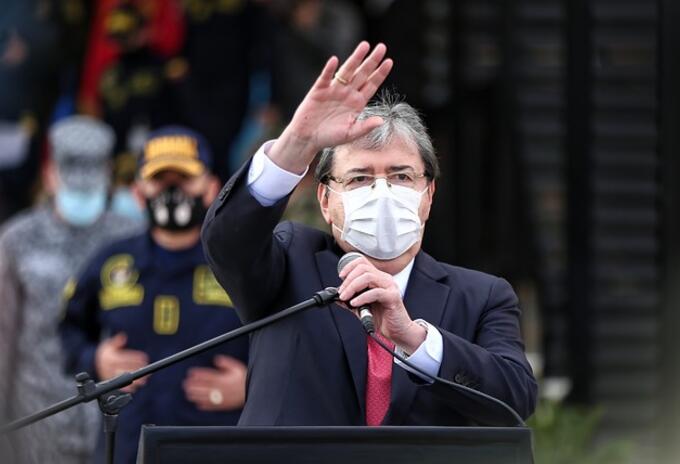MINISTRO DE DEFENSA MINISTRO DE DEFENSA