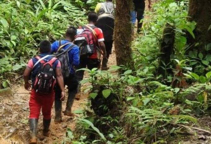 Alertan deslazamiento de la comunidad por enfrentamientos