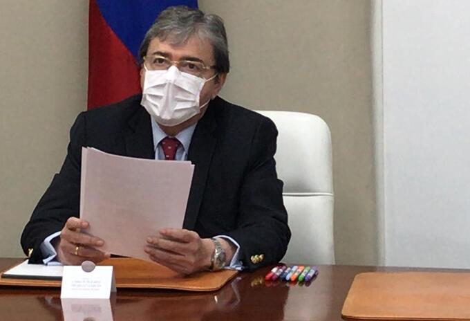 Ministro de Defensa, Carlos Holmes Trujillo desde la virtualidad