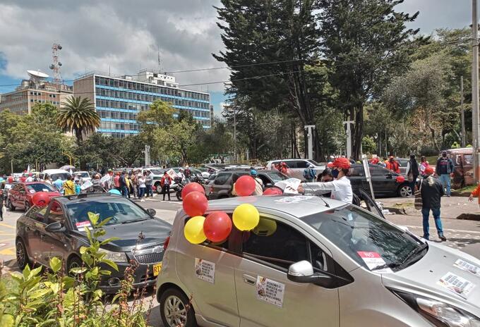 Caravana de protesta en Bogotá