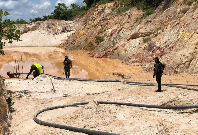 En el operativo incautaron minería ilegal.