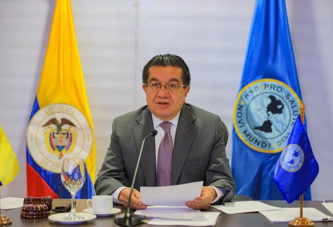 Ministro de Salud, Fernando Ruiz.