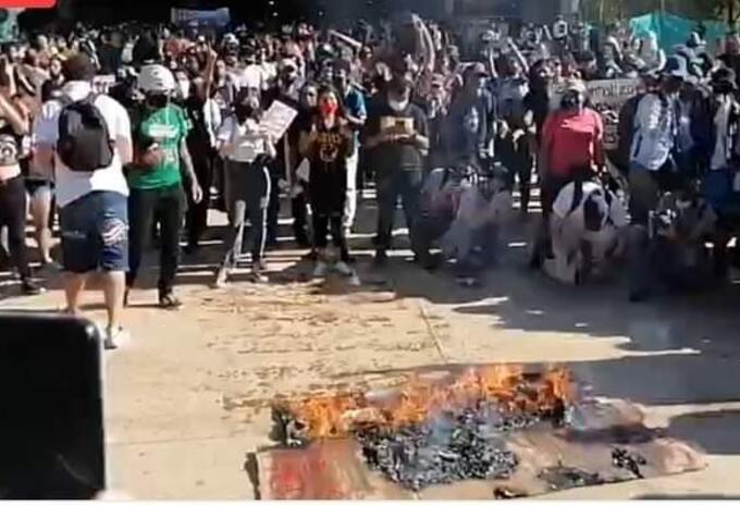 Protestas en el Parque de los Deseos de Medellín