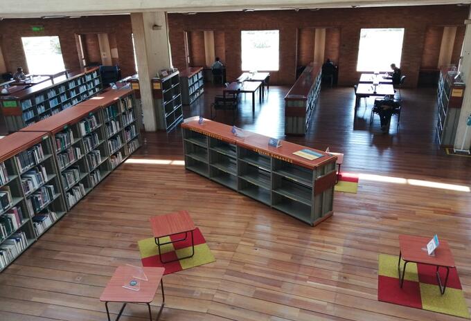 Biblioteca Virgilio Barco de Bogotá tras reactivación