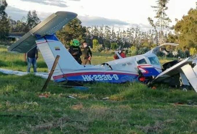 AVIONETA SE CAYÓ EN UBATÉ AVIONETA SE CAYÓ EN UBATÉ