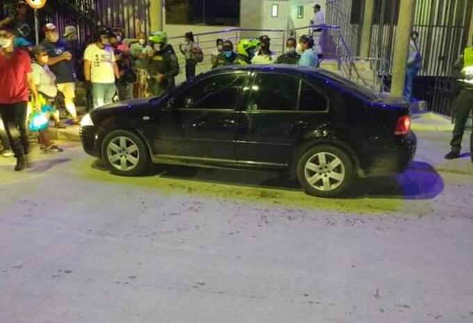 El hecho sicarial causó pánico entre los transeúntes de la vía