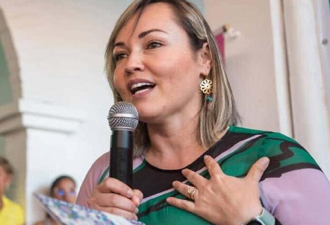 La alcaldesa, Claudia Porras, habría cometido irregularidades en la firma de un convenio.