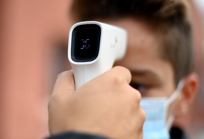 Toma de temperatura por coronavirus