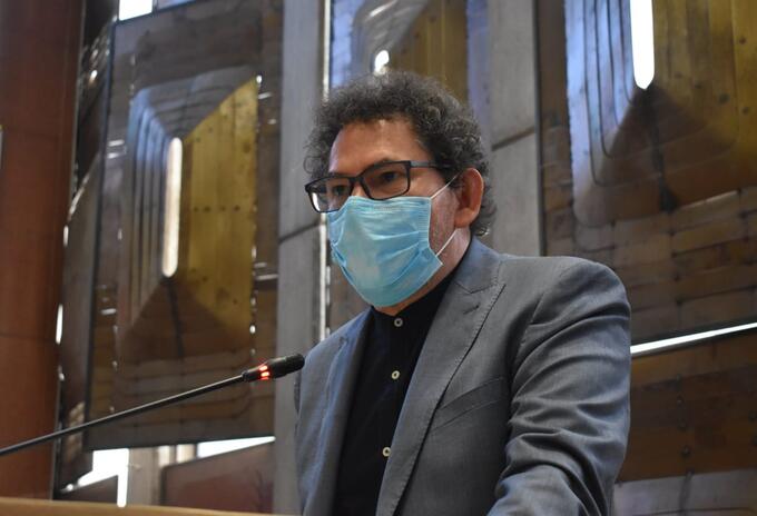 Pastor Alape en la Asamblea de Antioquia.