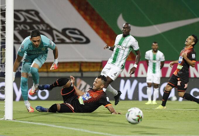 Atlético Nacional vs Envigado en medio de pandemia Atlético Nacional vs Envigado en medio de pandemia