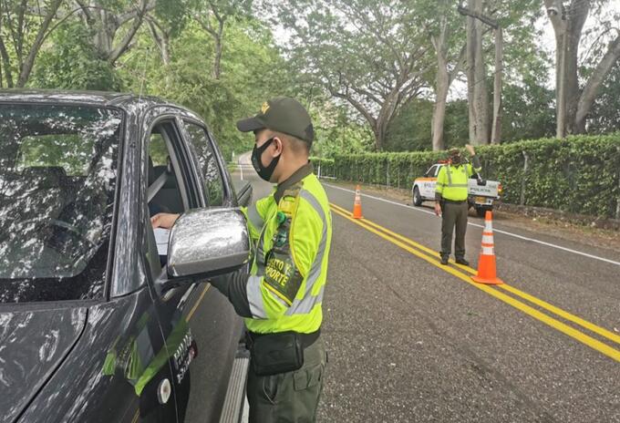 Listos 190 policías de Tránsito para prestar seguridad en las vías en este puente festivo