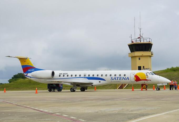 Luego de 188 días ,llego a Corozal-Sucre vuelo comercial de la aerolínea Satena..