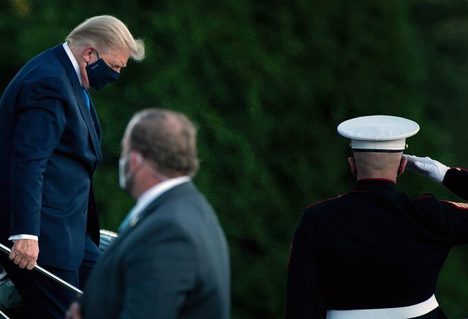 Donald Trump fue trasladado al hospital tras contagio
