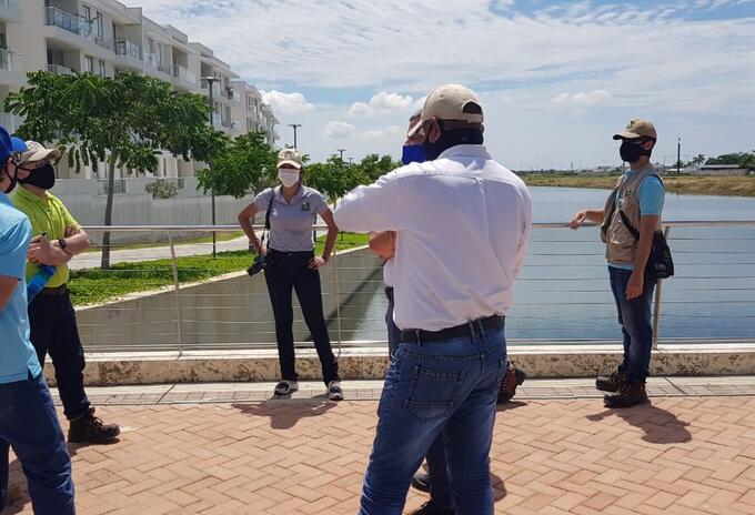 Autoridades ambientales investigan mortandad de peces en la zona norte de Cartagena
