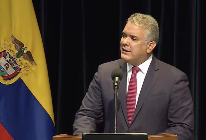 Presidente hablando de masacres