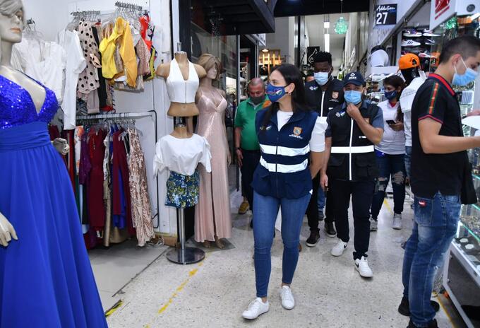Se hizo un llamado a los comerciantes y a la caleñidad en general, para que se cumplan con los protocolos de bioseguridad y se evite la reproducción del virus.