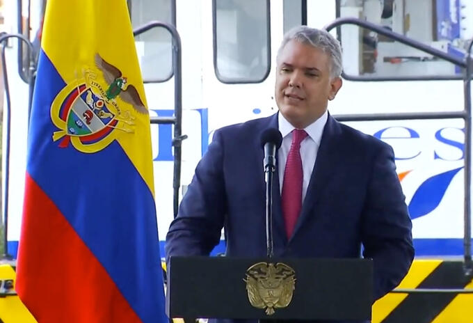 Iván Duque, en lanzamiento del plan férreo.