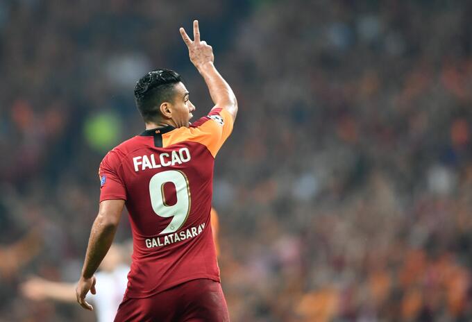 A Falcao García lo van a tratar en España: Fatih Terim A Falcao García lo van a tratar en España: Fatih Terim