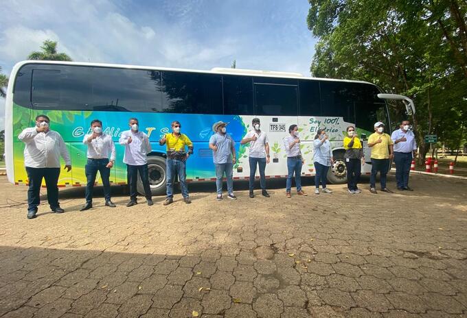 Los nuevos buses comenzaron a rodar hoy.