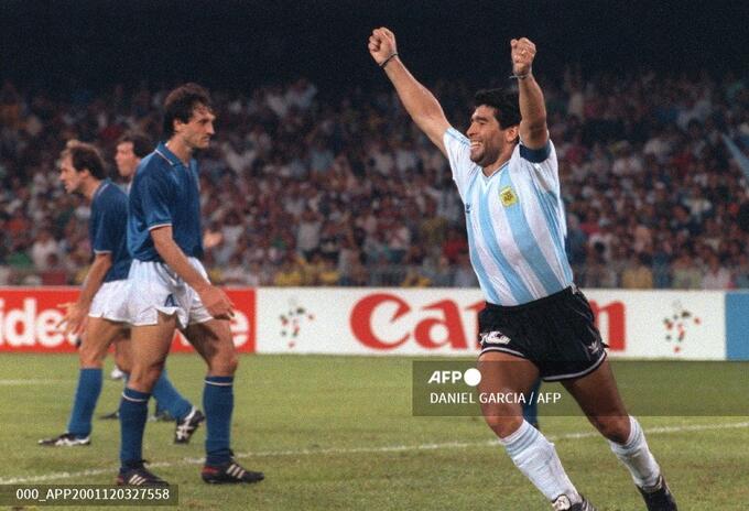 DIEGO ARMANDO MARADONA DIEGO ARMANDO MARADONA