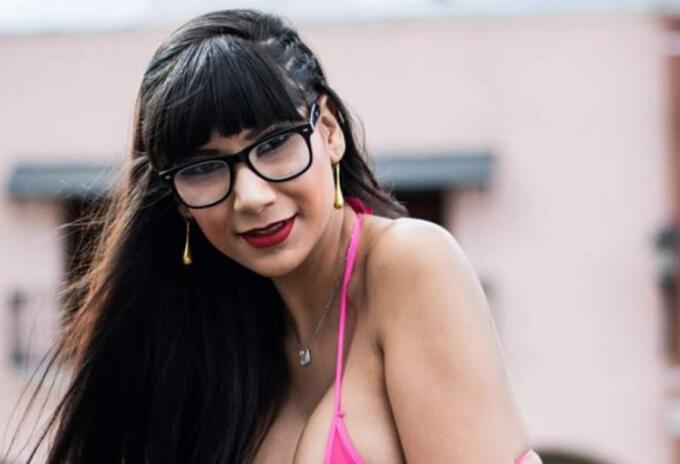Mia Marín - actriz porno Mia Marín - actriz porno