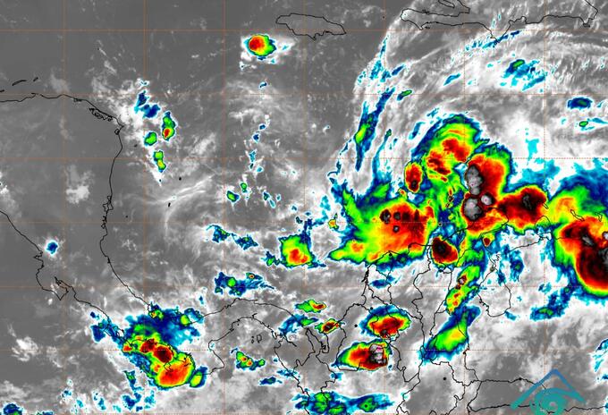 Imágenes satelitales de la tormenta tropical IOTA