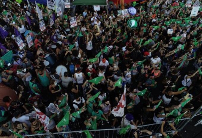 Colectivos a favor del aborto en Argentina.