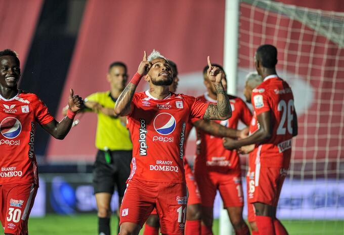 AMÉRICA DE CALI DERROTÓ A SANTA FE AMÉRICA DE CALI DERROTÓ A SANTA FE