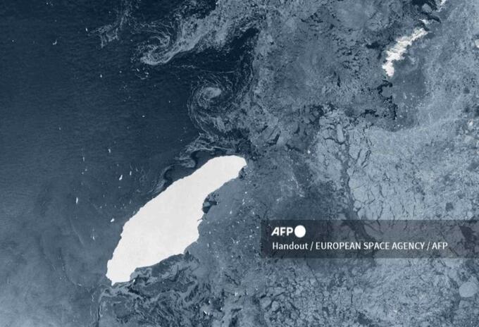 Iceberg gigante A-68A Iceberg gigante A-68A