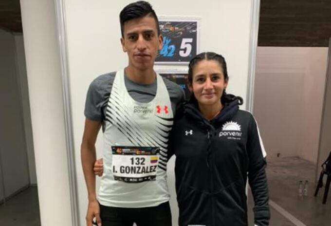 Atletas Iván González y Angie Orjuela