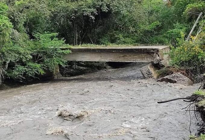 Colapso puente La Aguada