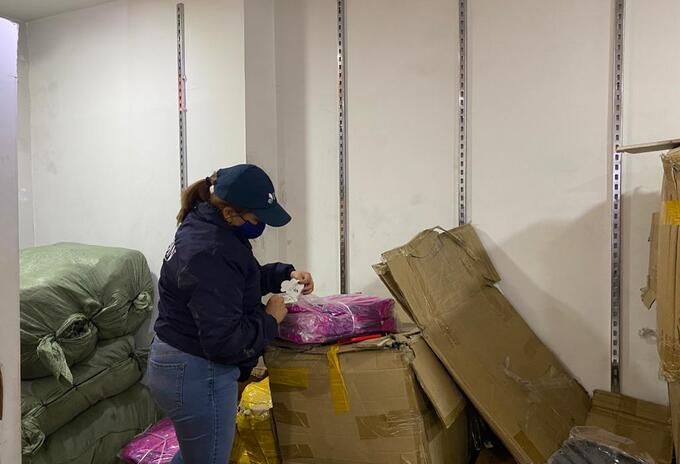 Dian aprehende mercancía de contrabando en el sector de San Victorino en Bogotá