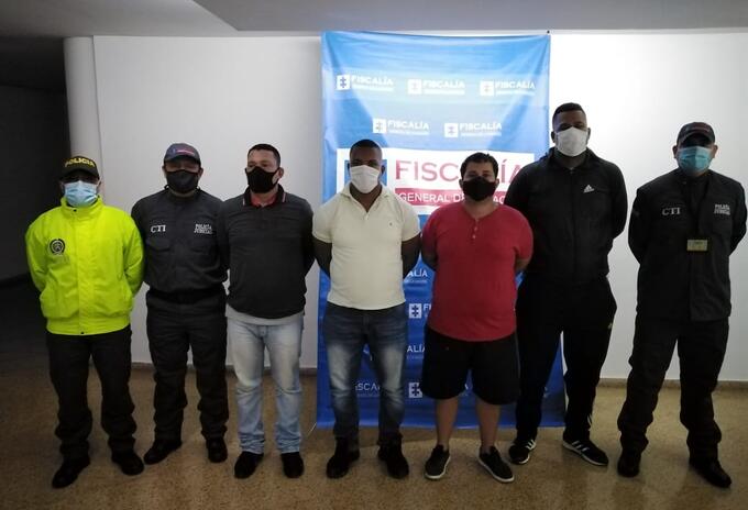 Tres policías fueron capturados porque supuestamente recibían dinero y oro, por alertar sobre operativos contra la minería ilegal