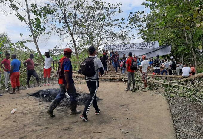 Protestas en la vía del corregimiento Belén de Bajirá.