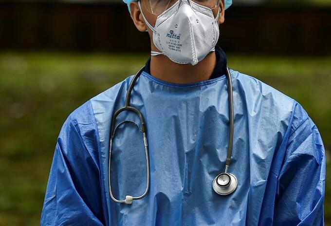 Referencial sobre personal médico que atienden la pandemia en Colombia.