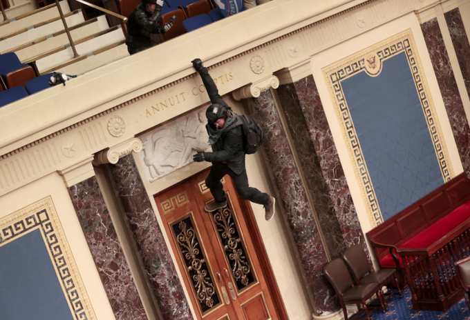 Seguidores de Trump irrumpen en el Capitolio de EE.UU.