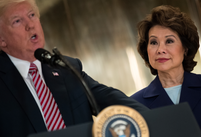 Elaine Chao, secretaria de Transporte durante el gobierno de Donald Trump