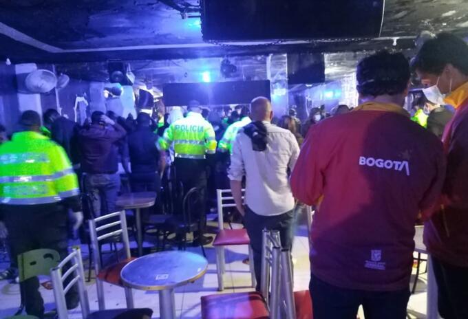 Autoridades hallaron en Chapinero a 35 personas en fiesta clandestina